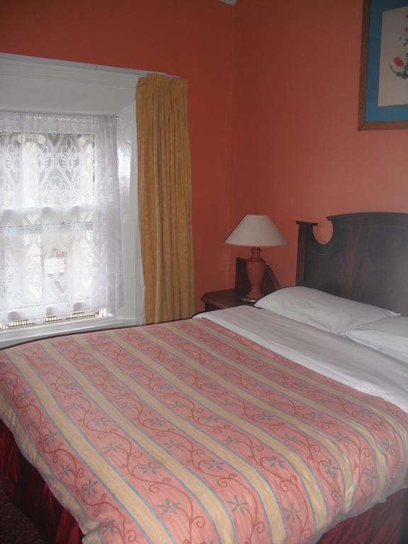 Mcelroy Budget Hostel